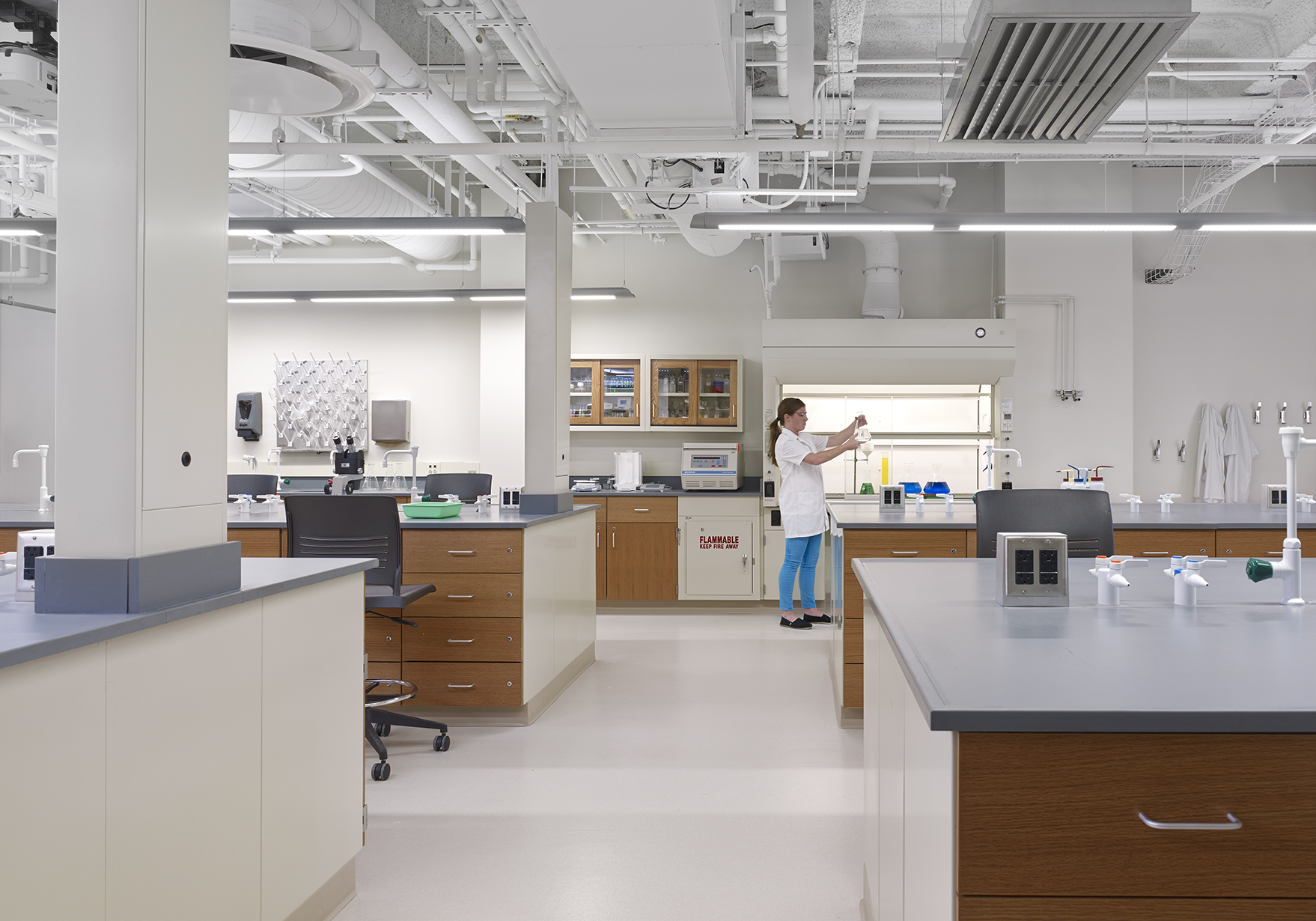 Microbiology lab at GSU E-F Wing.