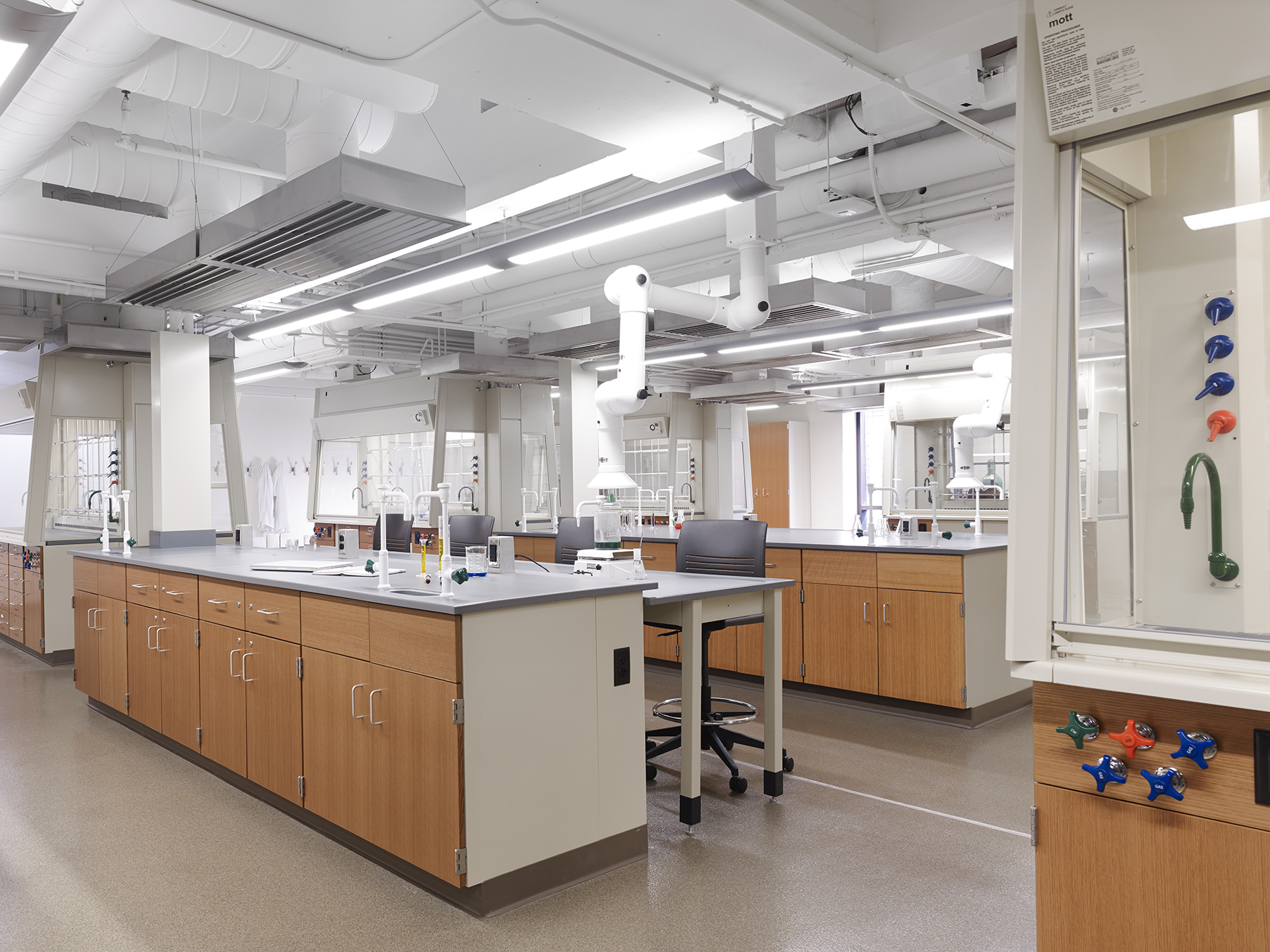 Organic chemistry lab at GSU E-F Wing.